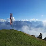 Alpblick アパート