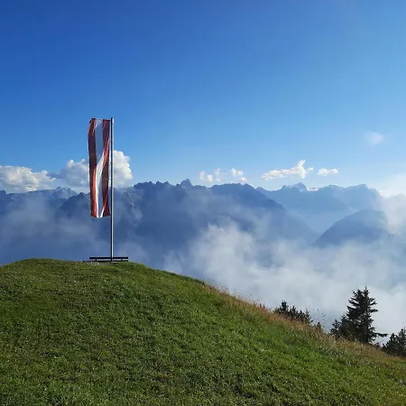 Alpblick شقة